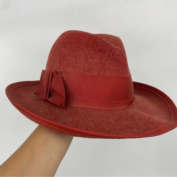 Betmar red wool felt fedora hat. - Picture 2 of 8